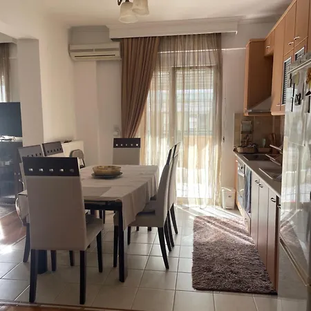 Honeybee Kordelio Area * Saloniki